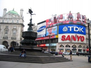 08PiccadillyCircus