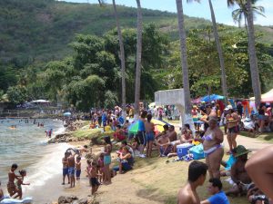 Temporada Playa Cachamaure