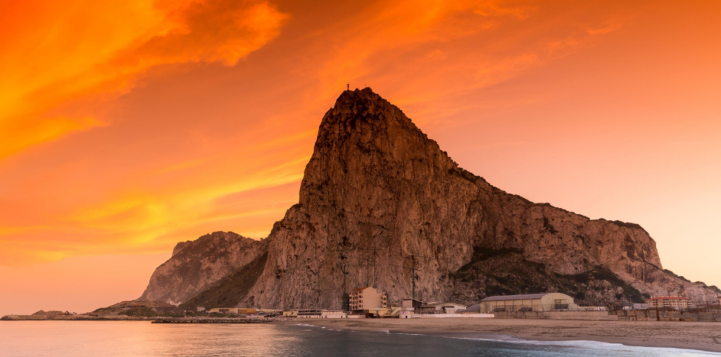 Peñón de Gibraltar al atardacer